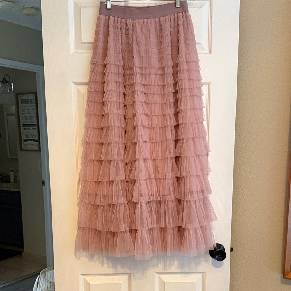 Elegant Mauve Tiered Maxi Skirt